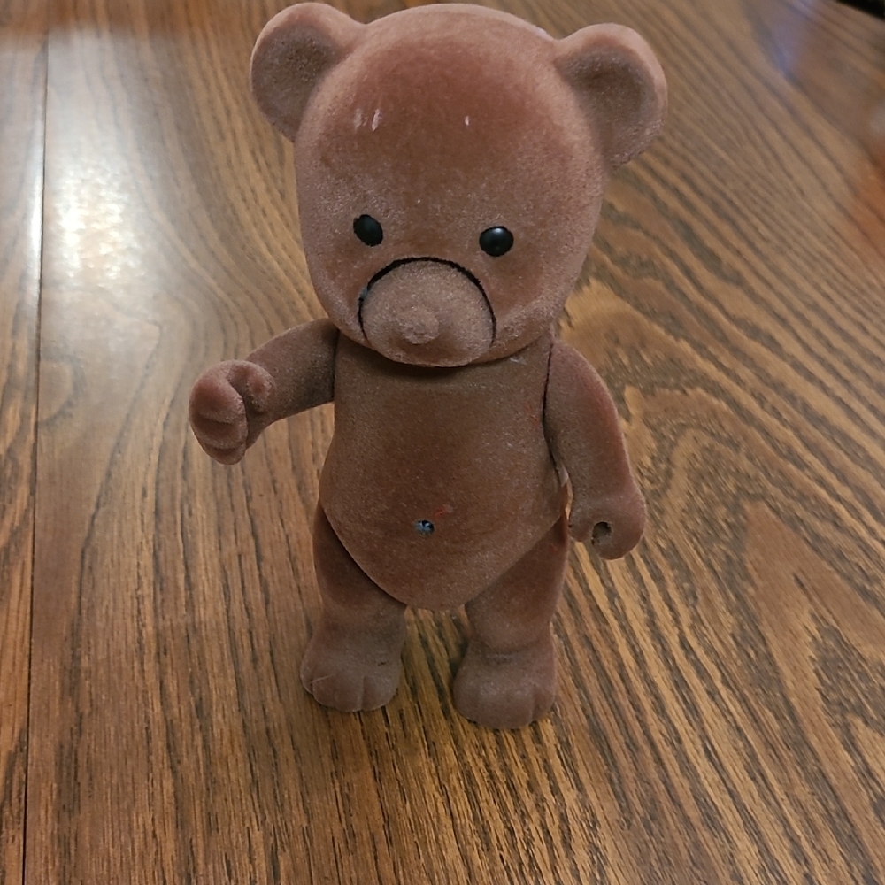Vintage Tomy Sylvanian Families Storyteller Brown Bear!